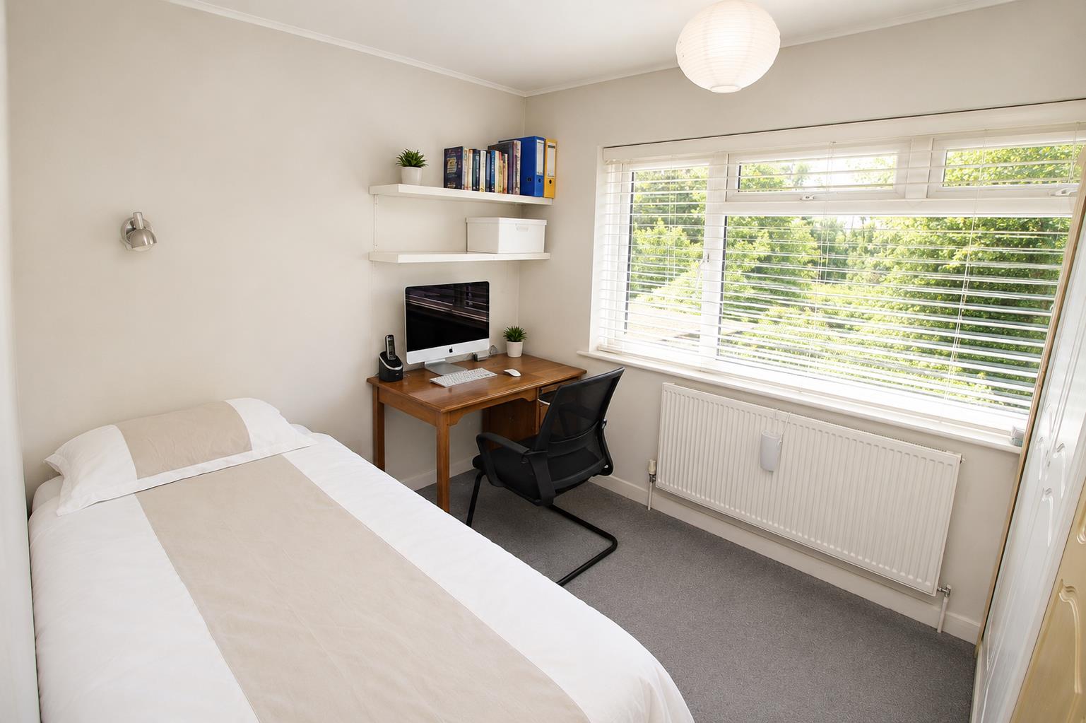 Lea Close, Reading